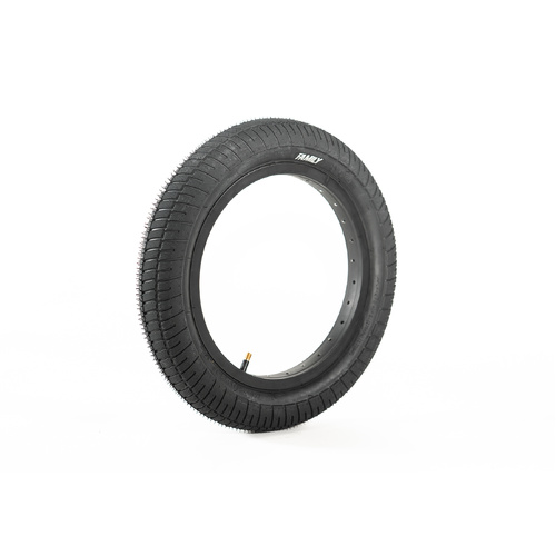 Family F641 Tyre 14" x 2.3" Black